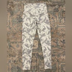 Marika‎ Women's White & Gray Camo Pattern Print High Rise Yoga Leggings